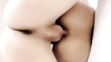 大奶伪娘 小哥哥好厉害好猛 小骚逼太舒服了 没几下就给操射了